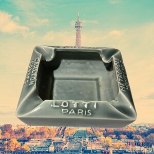 Rare 🇫🇷Vintage porcelain French ashtray Represents Carlton Hotel in 4 cities